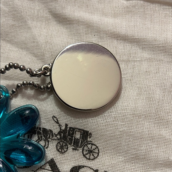 Coach Teal Lucite Daisy Keychain with Silver Coach Medallion in EUC - Picture 4 of 5